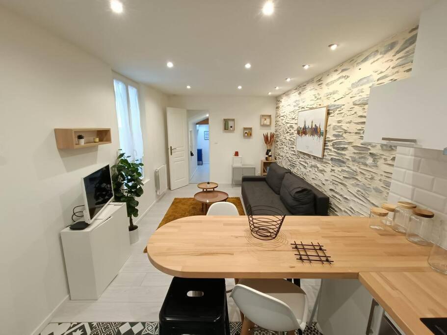 Apartmán Douceurs Angevine Angers Exteriér fotografie